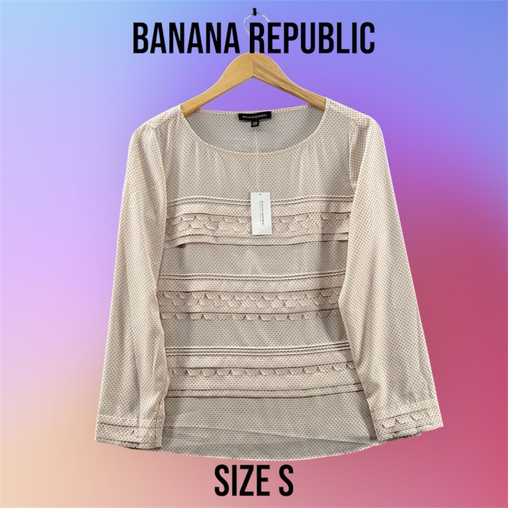 BANANA REPUBLIC Polka Dot Long Sleeve Ruffle Blouse